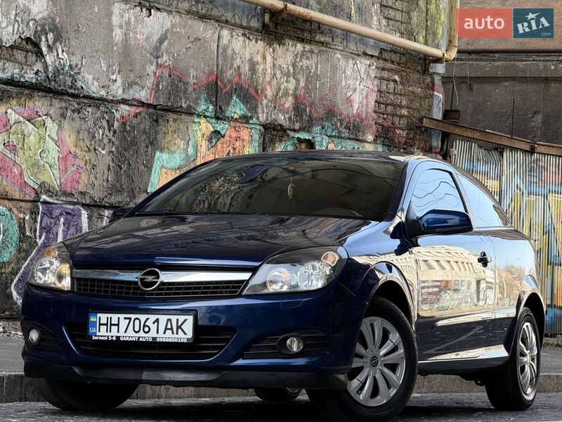 Купе Opel Astra 2008 в Одессе