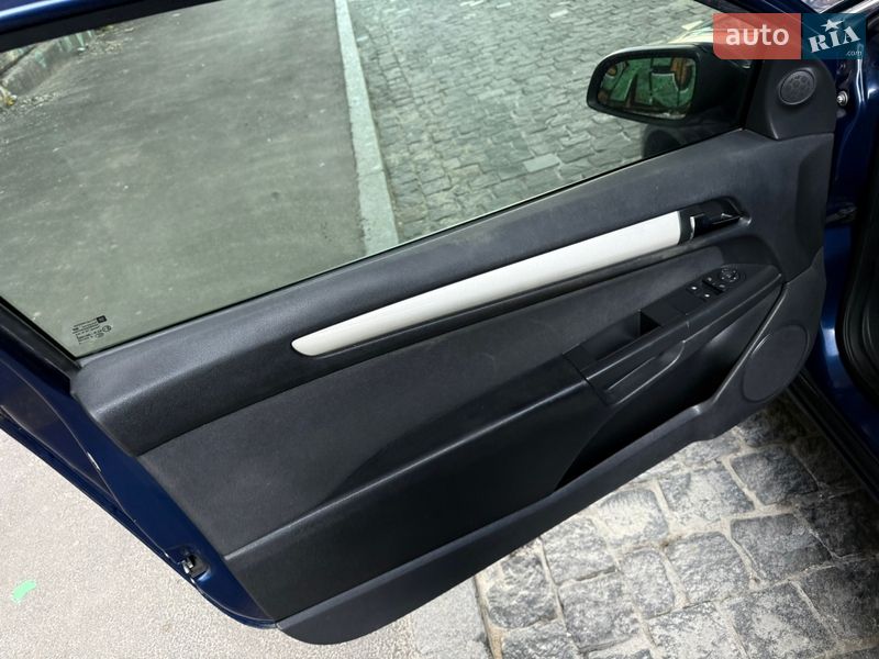 Купе Opel Astra 2008 в Одессе