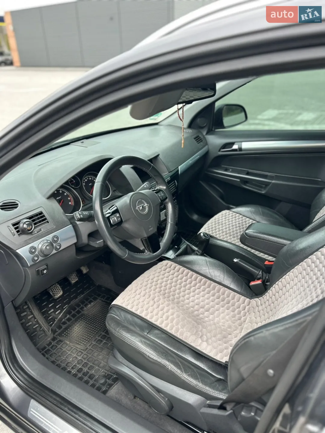 2010 Opel Astra - мініатюра 15