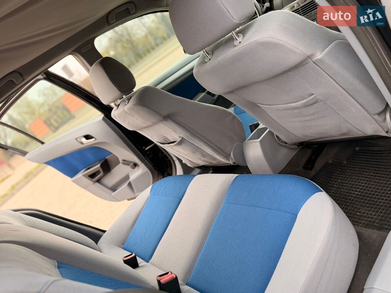 Хэтчбек Opel Astra 2004 в Дрогобыче