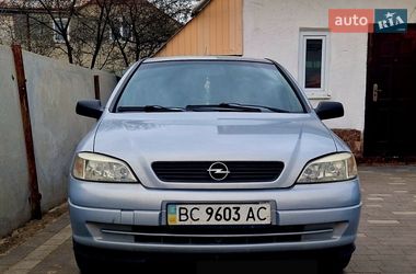 Седан Opel Astra 2005 в Городке