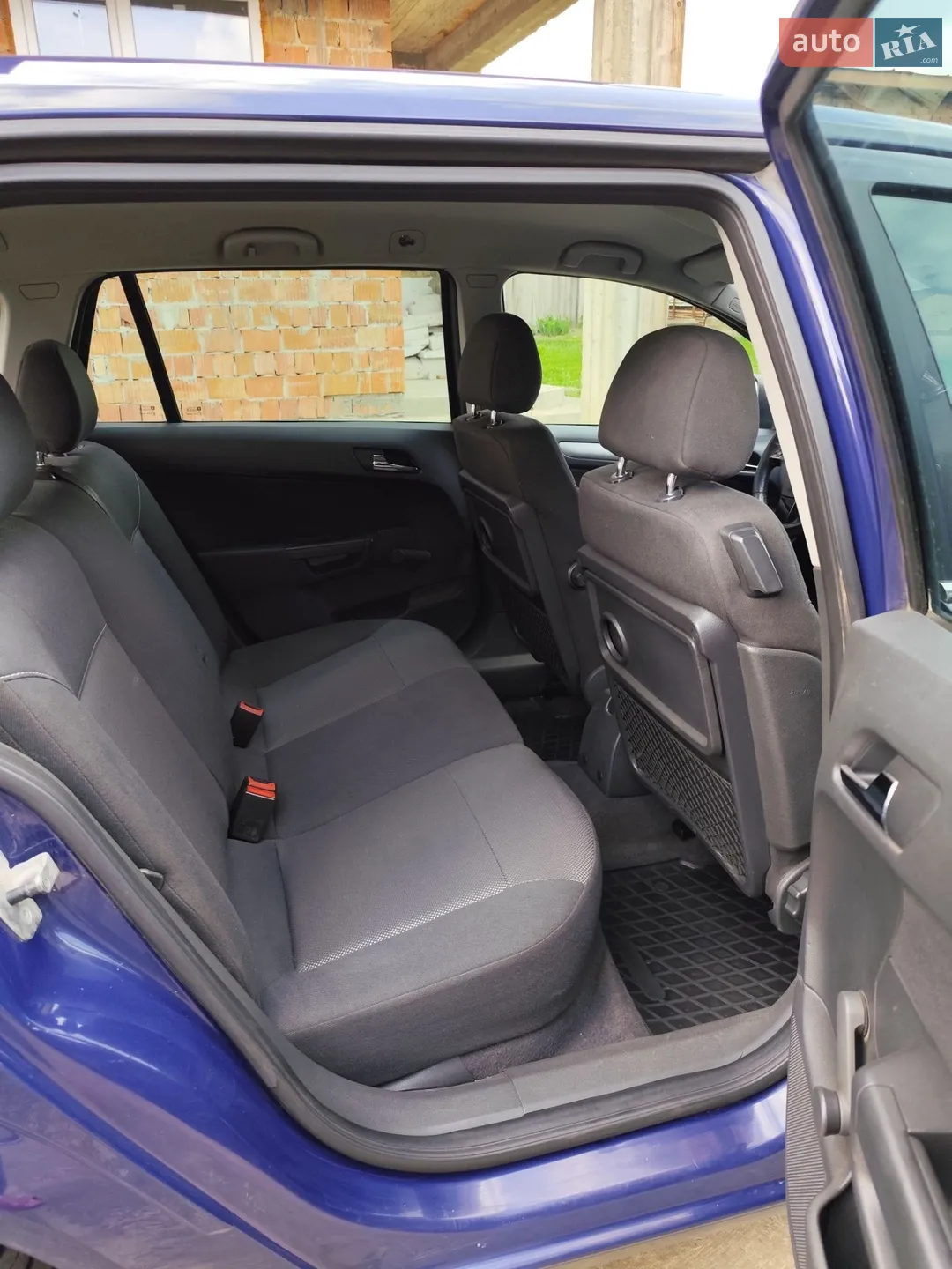 2010 Opel Astra - мініатюра 9