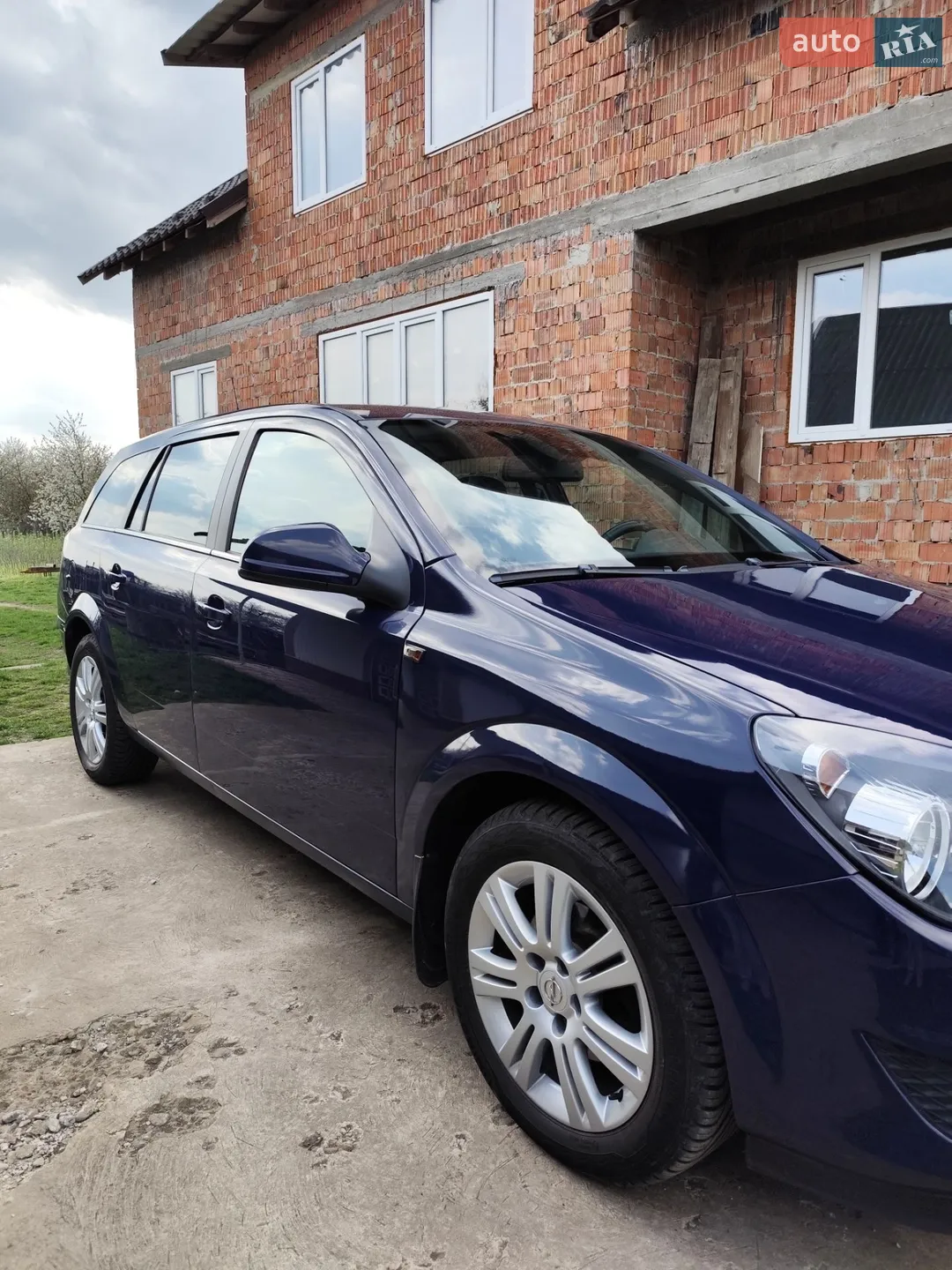 2010 Opel Astra - мініатюра 2
