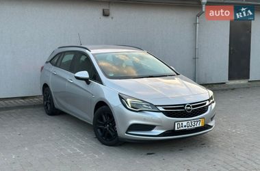 Универсал Opel Astra 2017 в Ивано-Франковске