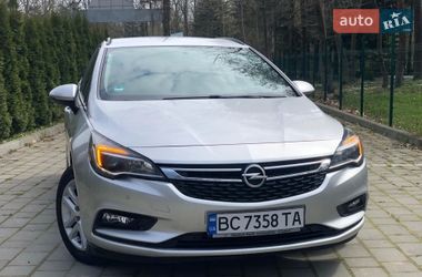 Универсал Opel Astra 2016 в Трускавце