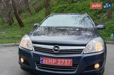 Универсал Opel Astra 2009 в Золотоноше
