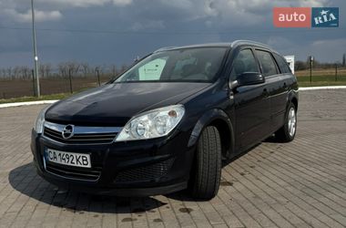 Универсал Opel Astra 2007 в Золотоноше