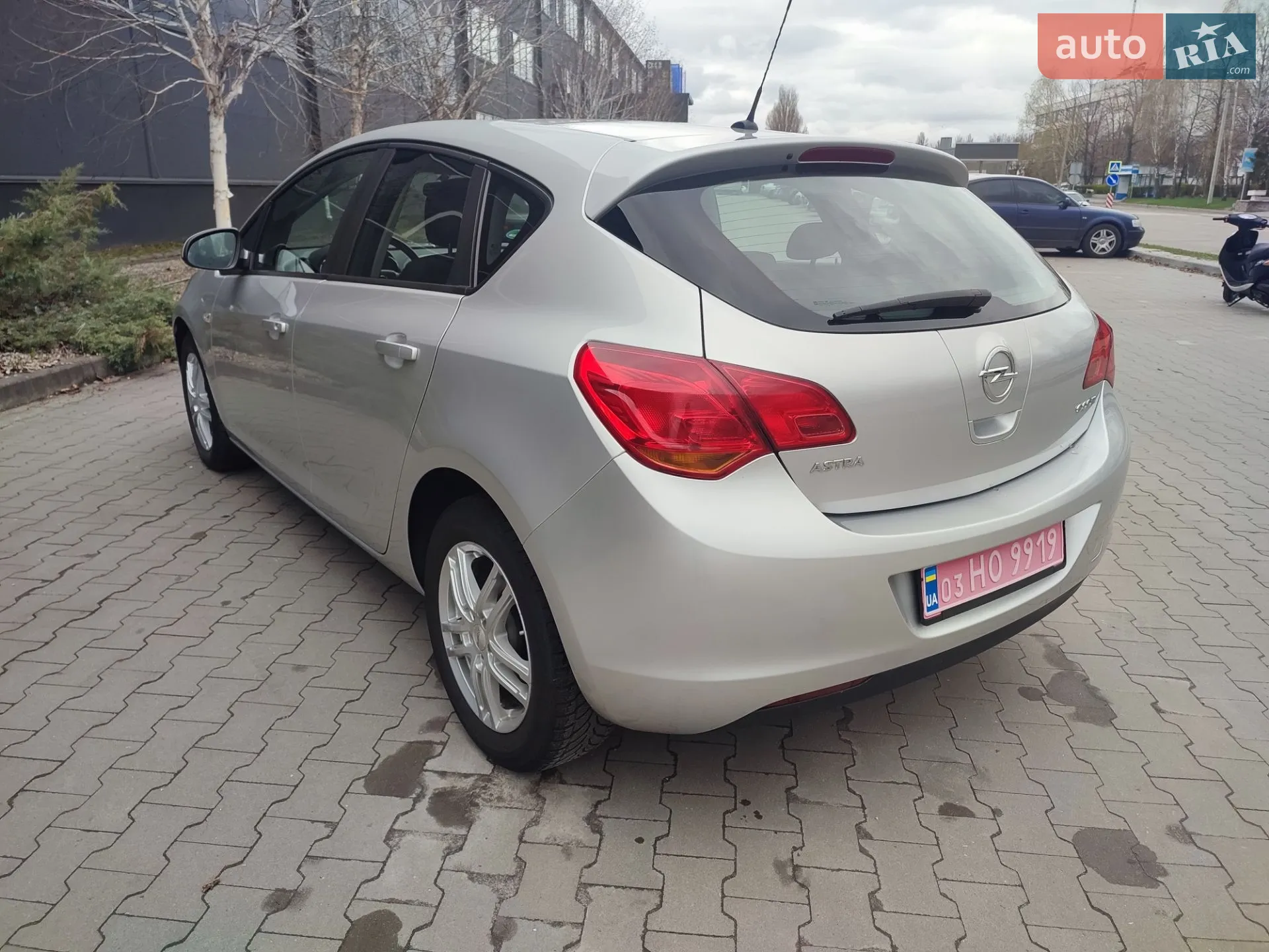 2011 Opel Astra - мініатюра 21