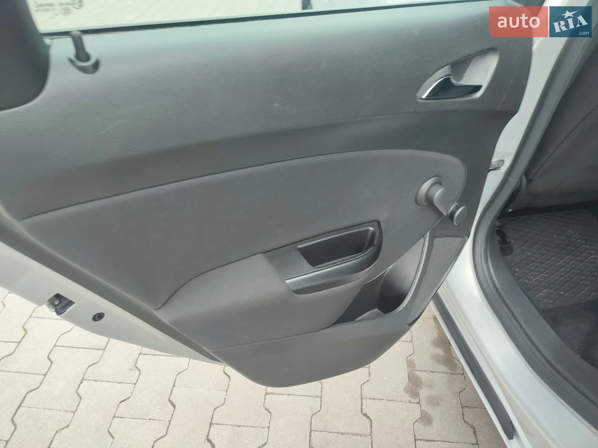 2011 Opel Astra - мініатюра 28