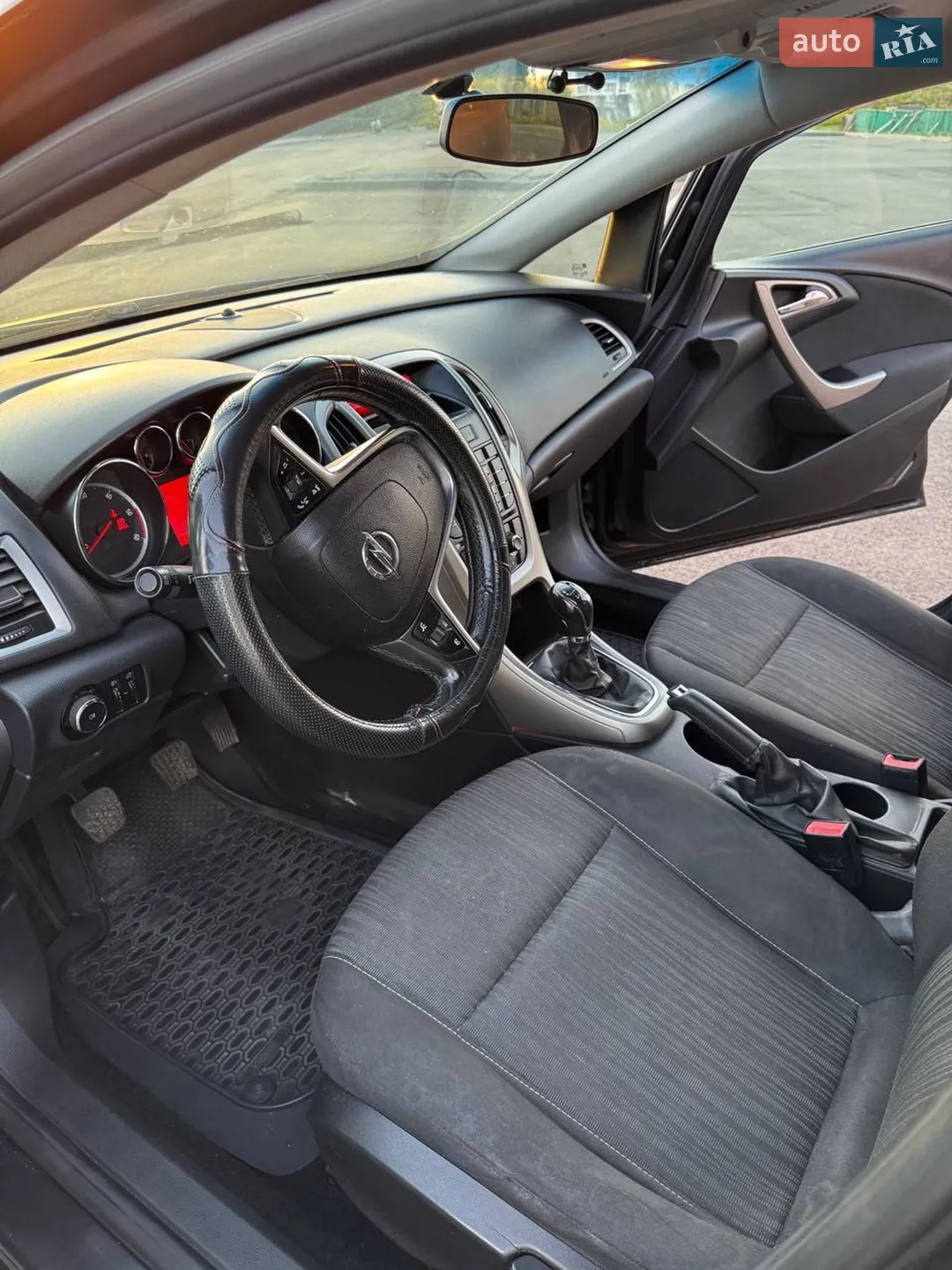 2011 Opel Astra - мініатюра 12