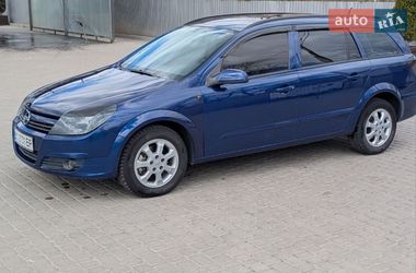 Универсал Opel Astra 2005 в Староконстантинове