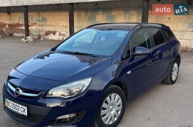 Универсал Opel Astra 2014 в Львове