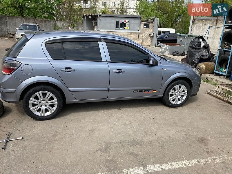 Opel Astra 2007