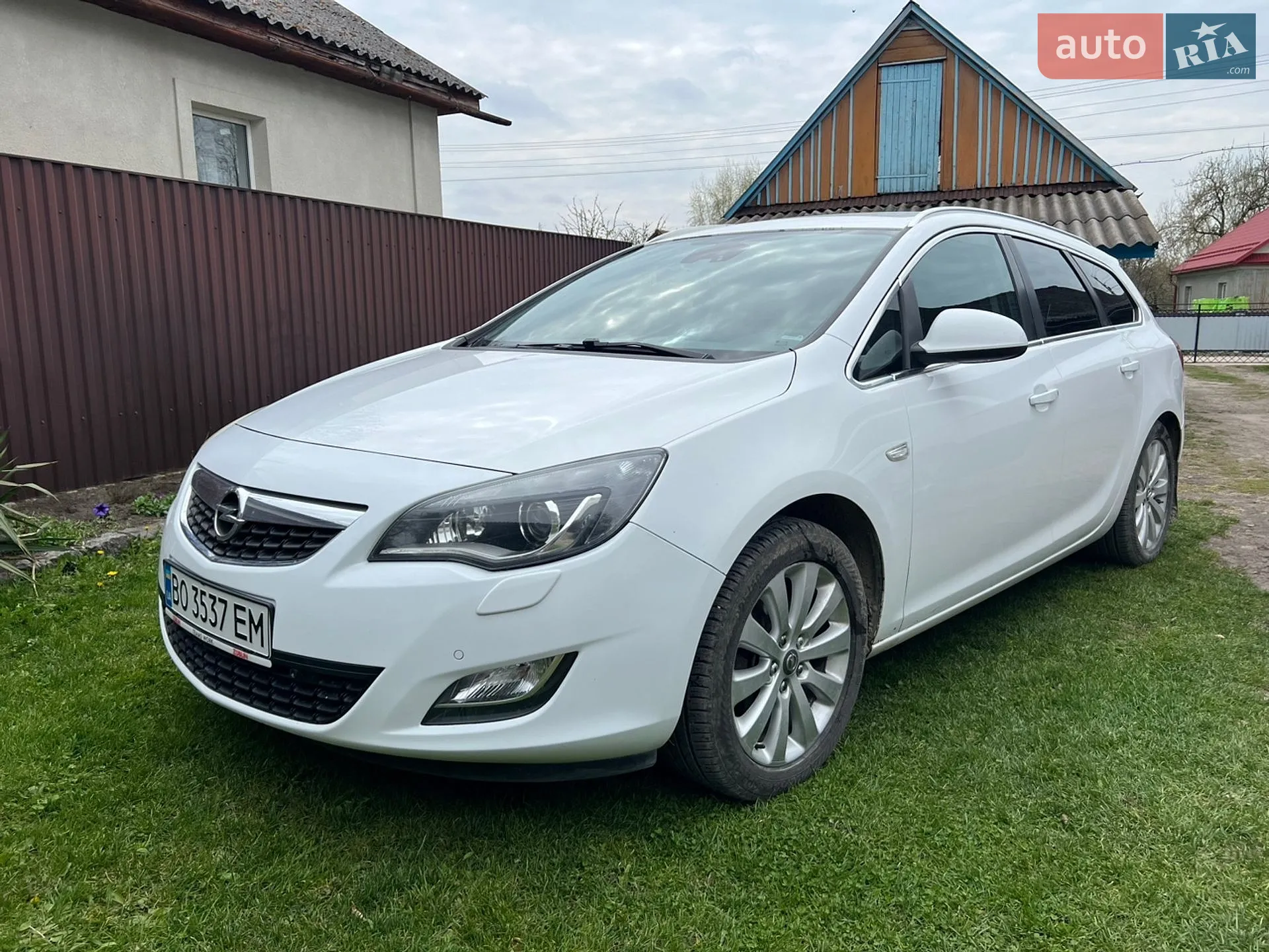 2011 Opel Astra - мініатюра 2