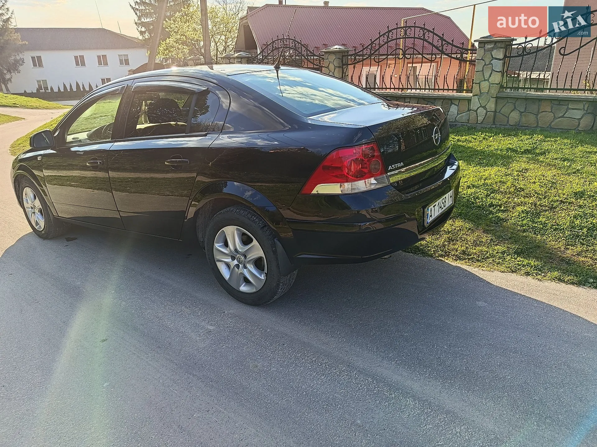 2011 Opel Astra - мініатюра 4