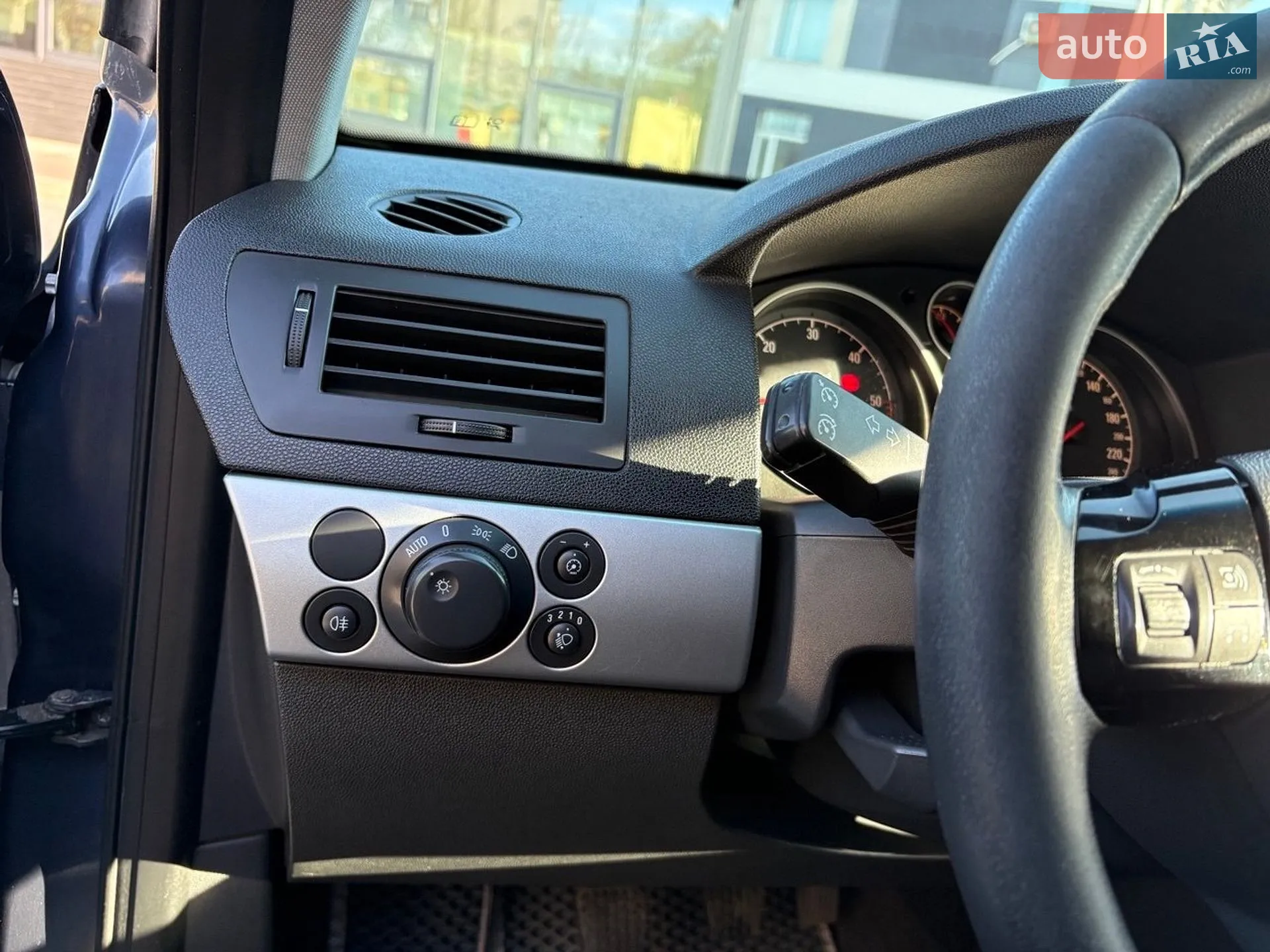 2010 Opel Astra - мініатюра 12