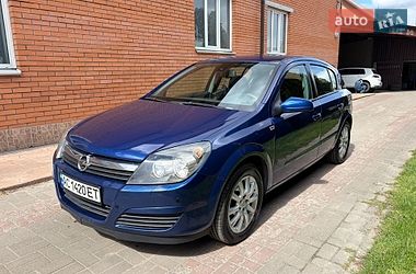 Хэтчбек Opel Astra 2004 в Киеве