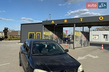 Седан Opel Astra 2008 в Ладыжине