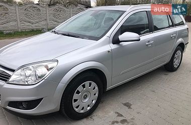 Универсал Opel Astra 2008 в Мироновке