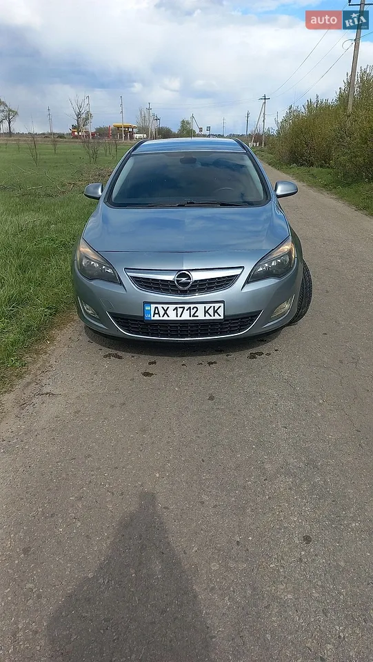 2010 Opel Astra - мініатюра 10
