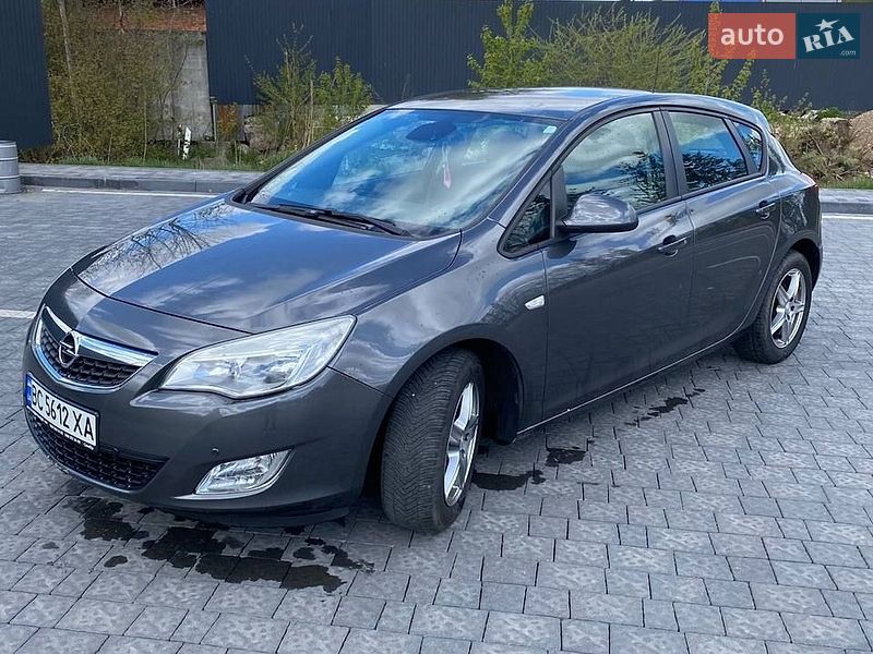 Opel Astra 2010