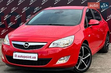 Хетчбек Opel Astra 2010 в Сумах