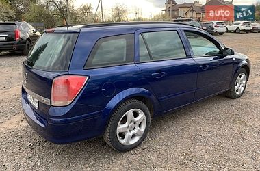 Универсал Opel Astra 2008 в Нововолынске