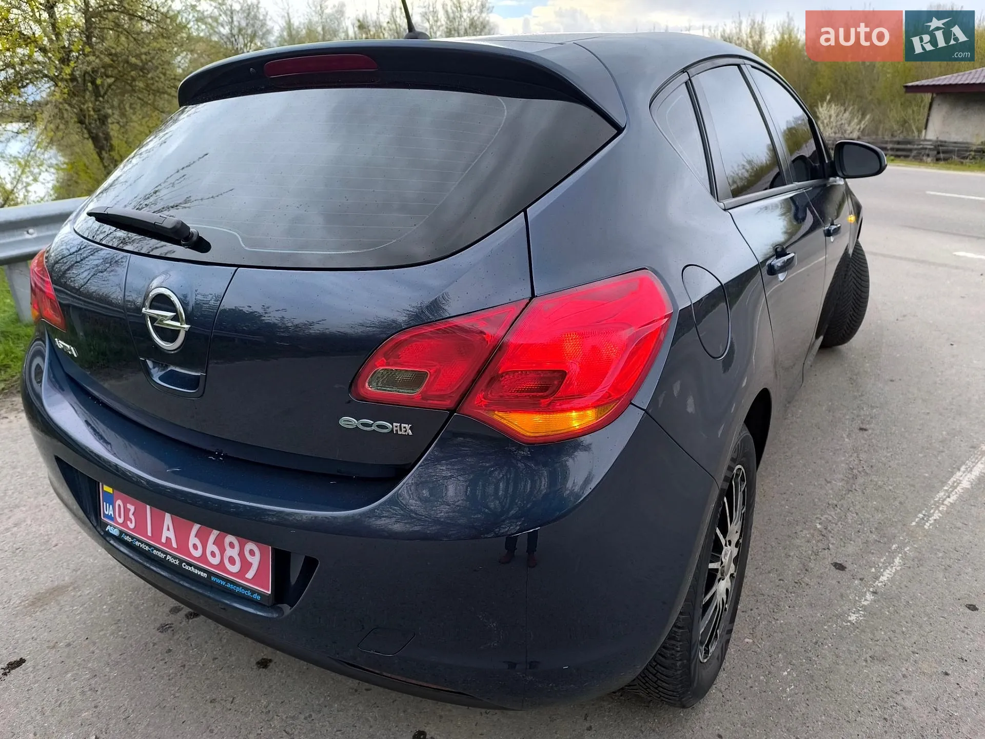 2011 Opel Astra - мініатюра 9