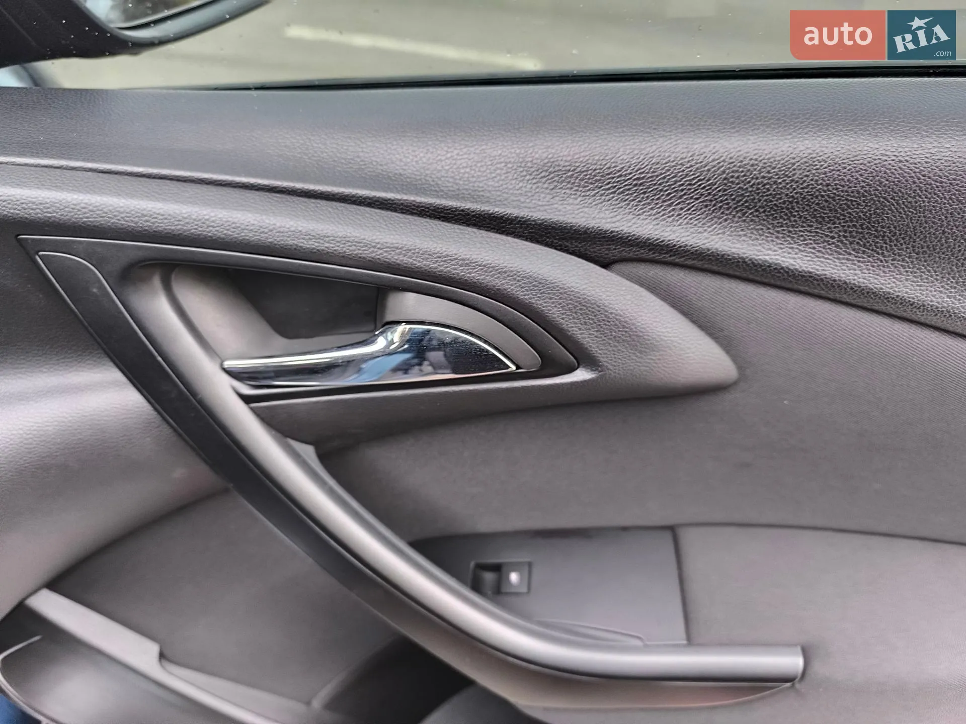 2011 Opel Astra - мініатюра 27