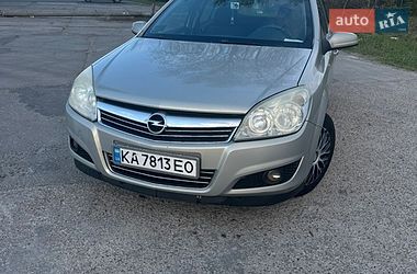 Хэтчбек Opel Astra 2008 в Киеве