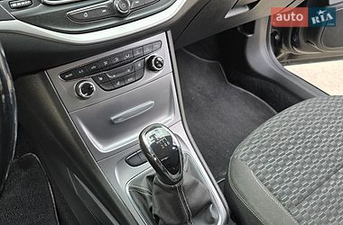 Универсал Opel Astra 2018 в Львове