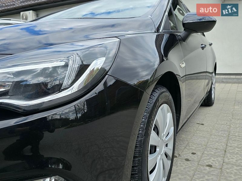 Универсал Opel Astra 2018 в Львове