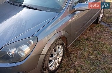 Универсал Opel Astra 2005 в Хотине
