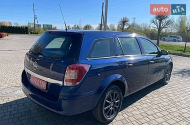 Универсал Opel Astra 2009 в Луцке
