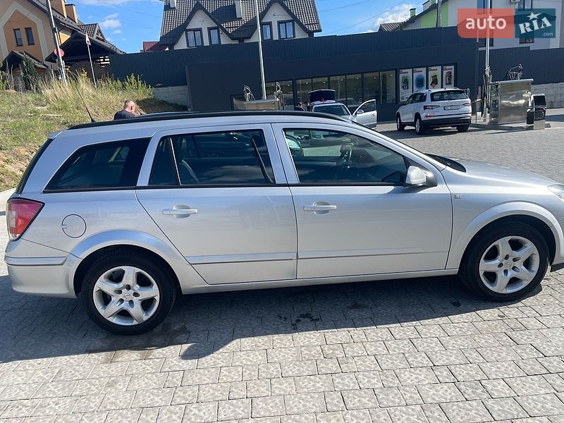 Универсал Opel Astra 2007 в Львове