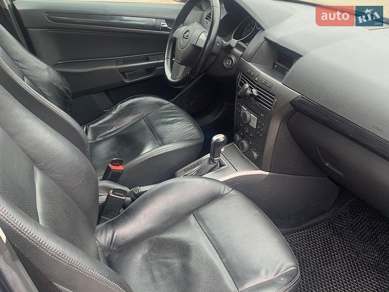 Хэтчбек Opel Astra 2005 в Киеве