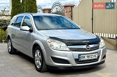 Універсал Opel Astra 2007 в Тернополі