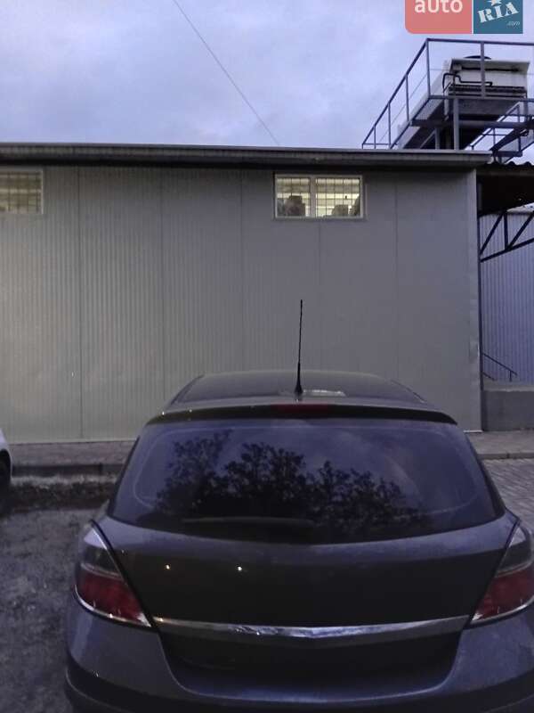 Универсал Opel Astra 2012 в Смеле