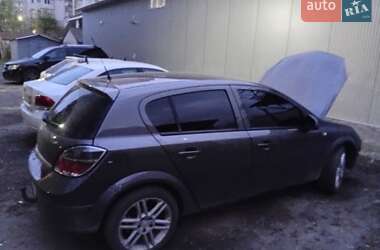Универсал Opel Astra 2012 в Смеле