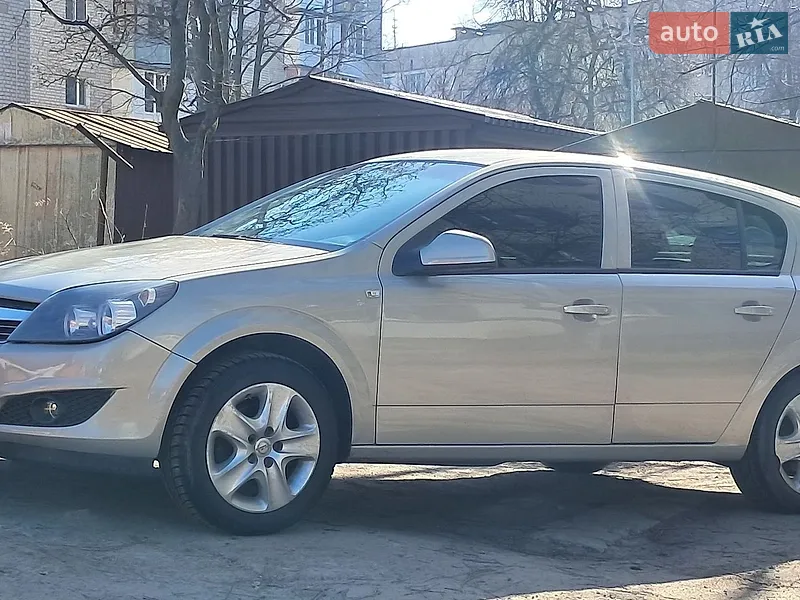 Opel Astra 2010 VIN W0L0AHL48B5003879 фото оголошення 4 з 43