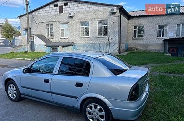 Седан Opel Astra 2005 в Лозовой