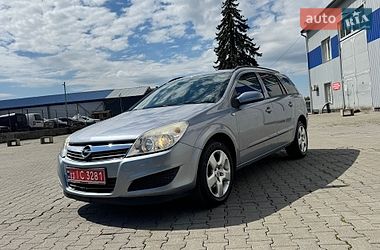 Универсал Opel Astra 2008 в Черновцах
