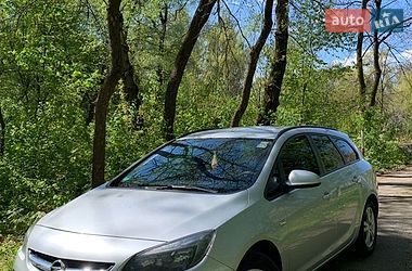 Універсал Opel Astra 2013 в Калуші