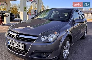 Хэтчбек Opel Astra 2006 в Бердичеве