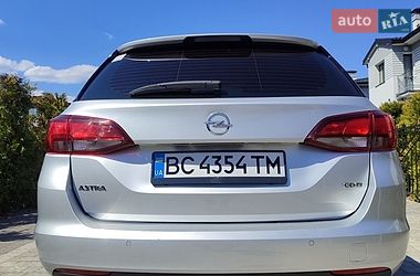 Универсал Opel Astra 2018 в Трускавце