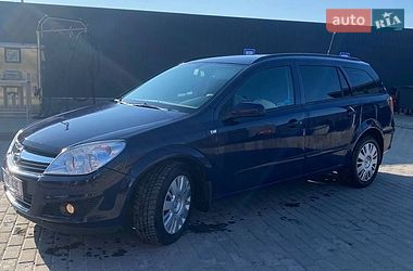 Универсал Opel Astra 2008 в Ровно