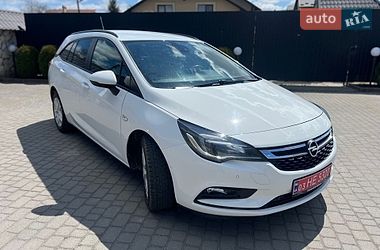 Універсал Opel Astra 2018 в Львові