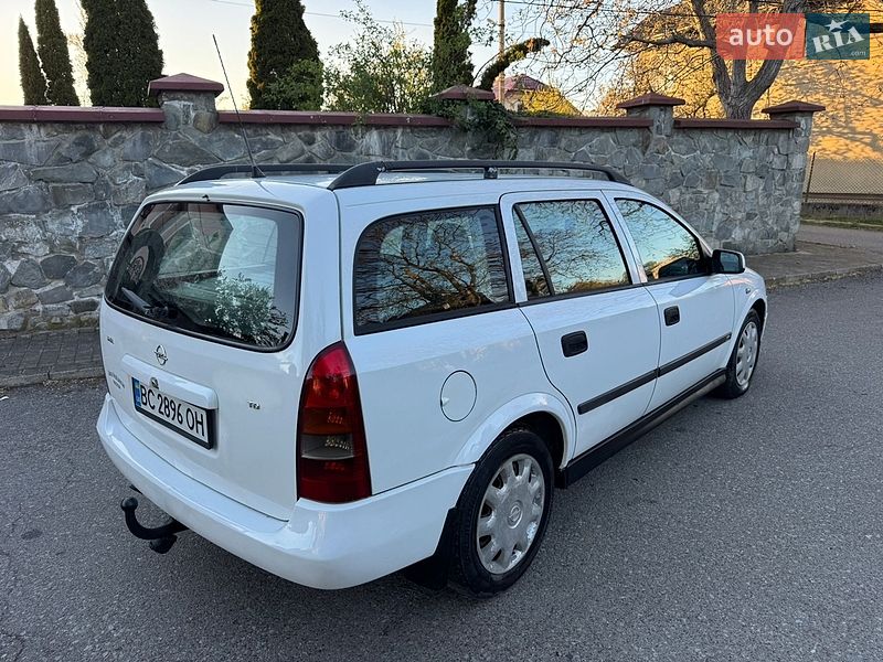 Универсал Opel Astra 1999 в Стрые