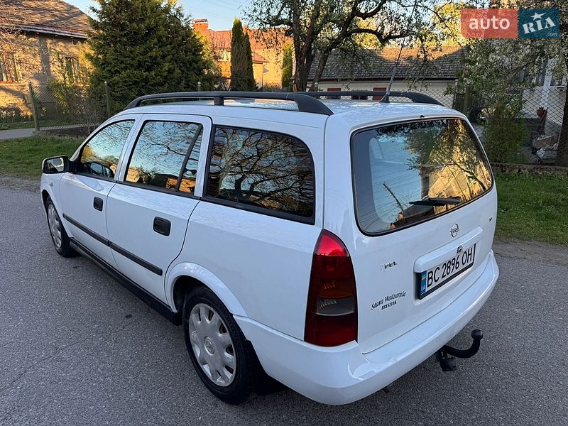 Универсал Opel Astra 1999 в Стрые