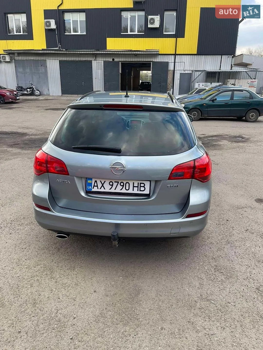 2011 Opel Astra - мініатюра 2